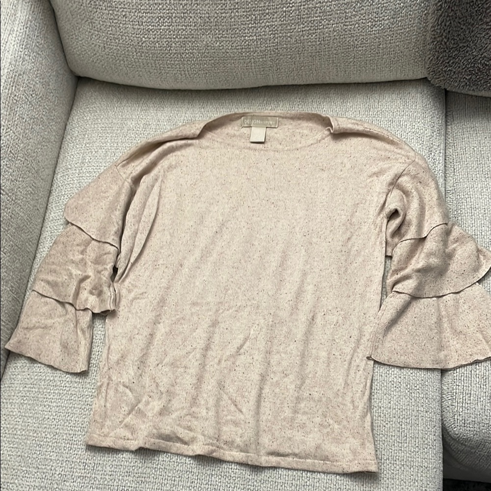 Design History Cream Ruffled 3/4 Sleeve Blouse